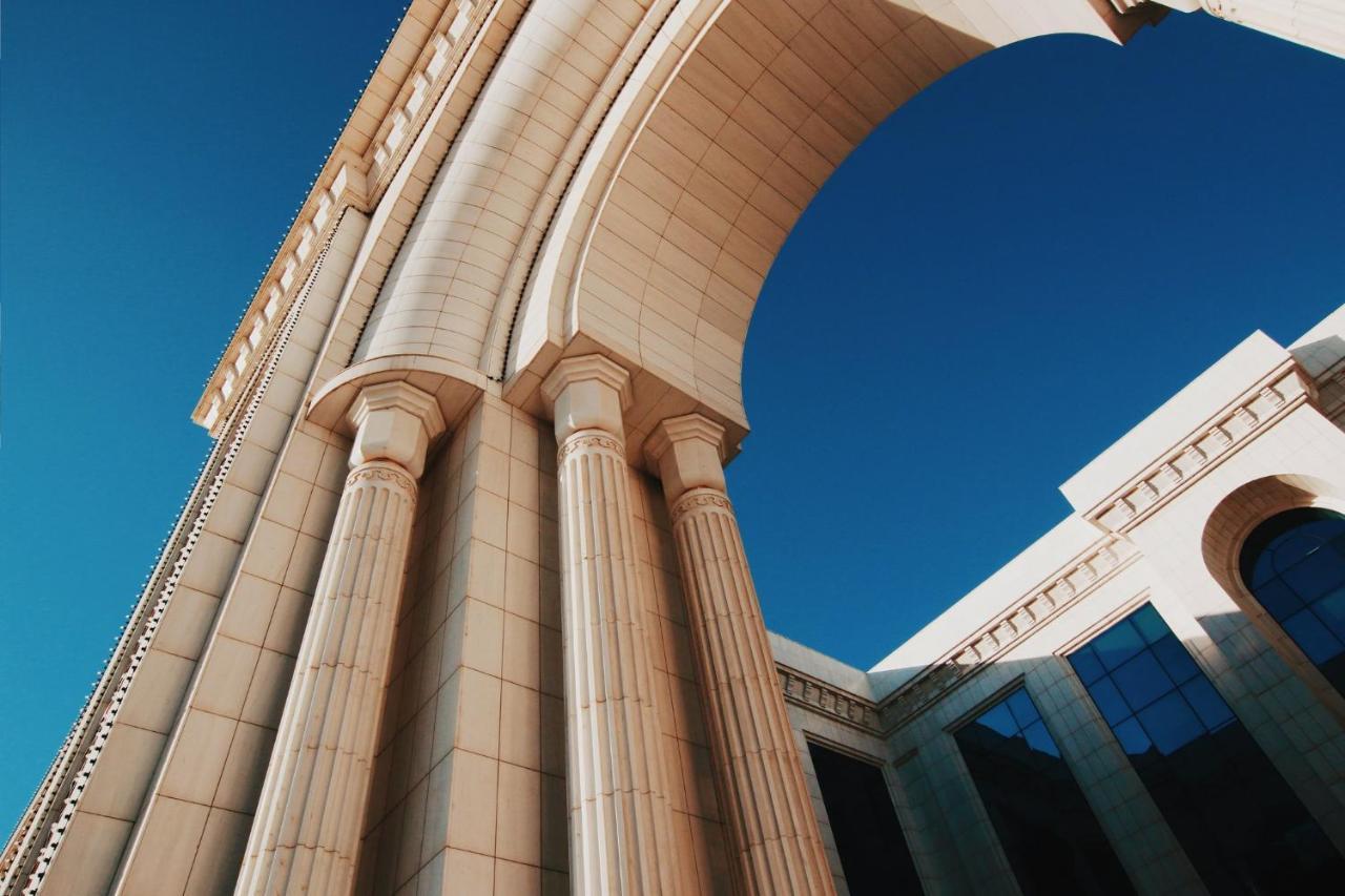 Intercontinental Tashkent By Ihg Hotel ภายนอก รูปภาพ