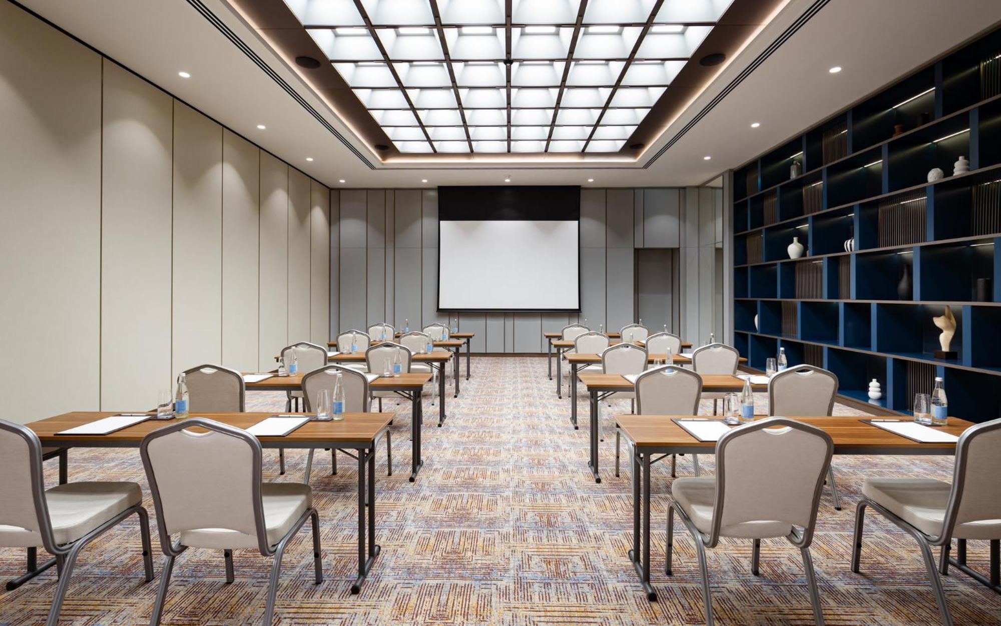 Intercontinental Tashkent By Ihg Hotel ภายนอก รูปภาพ