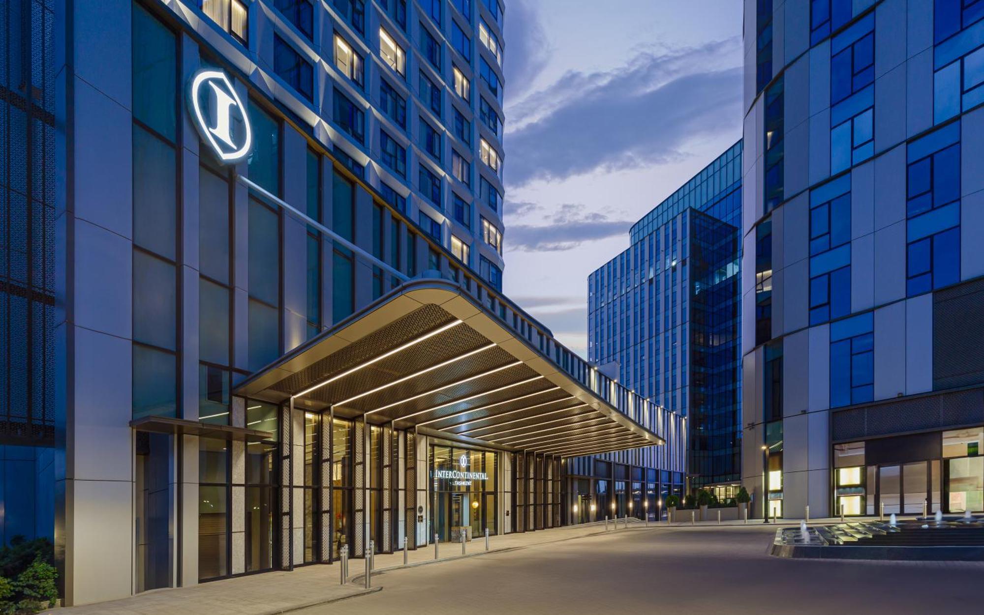 Intercontinental Tashkent By Ihg Hotel ภายนอก รูปภาพ